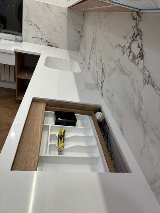 -Изготовление изделий и акрилового и искусственного камня кварц