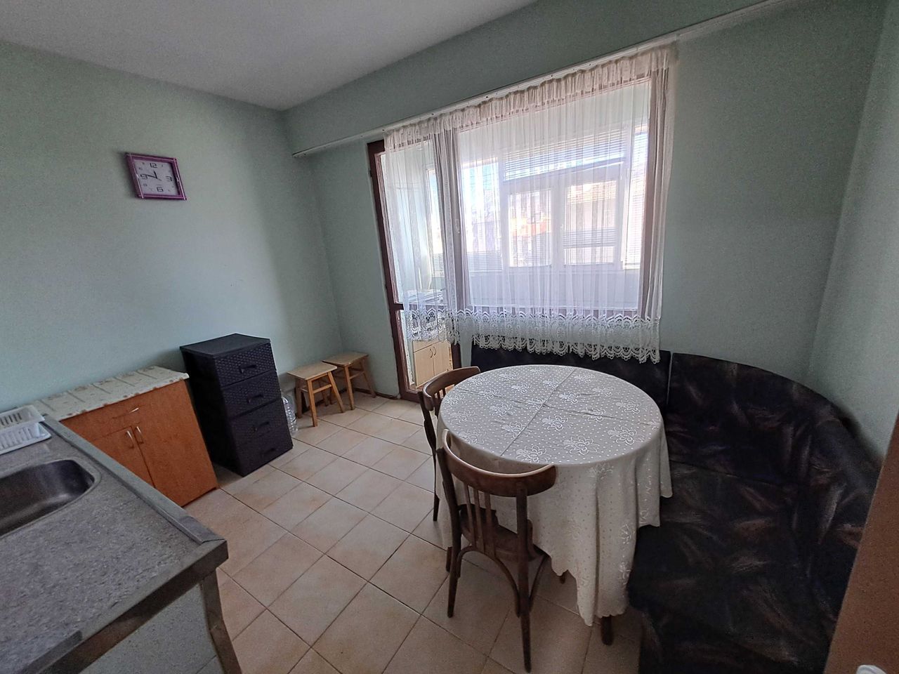 Дава се под наем Едностаен апартамент в Шумен, Гривица - 42 кв.м за 214.2 € - Снимка #3