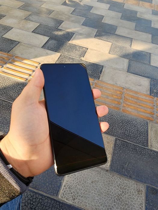 Xiomi 11t 67w zaryatka yengidek turibdi karobka full