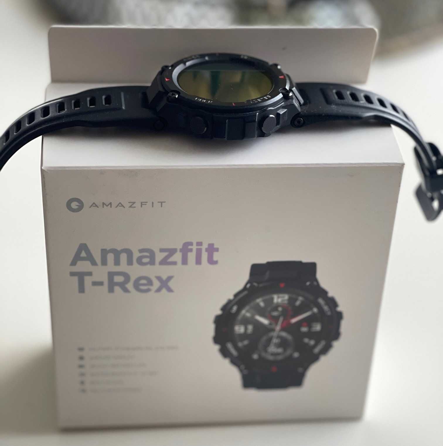 Vand smartwatch Amazfit T-Rex