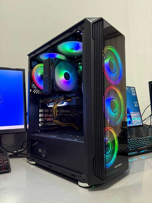 O'yinlar uchun Kuchli DDR4 Kompyuter