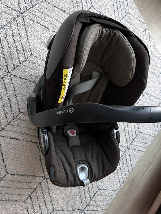 Столче за кола Cybex Cloud Q Plus