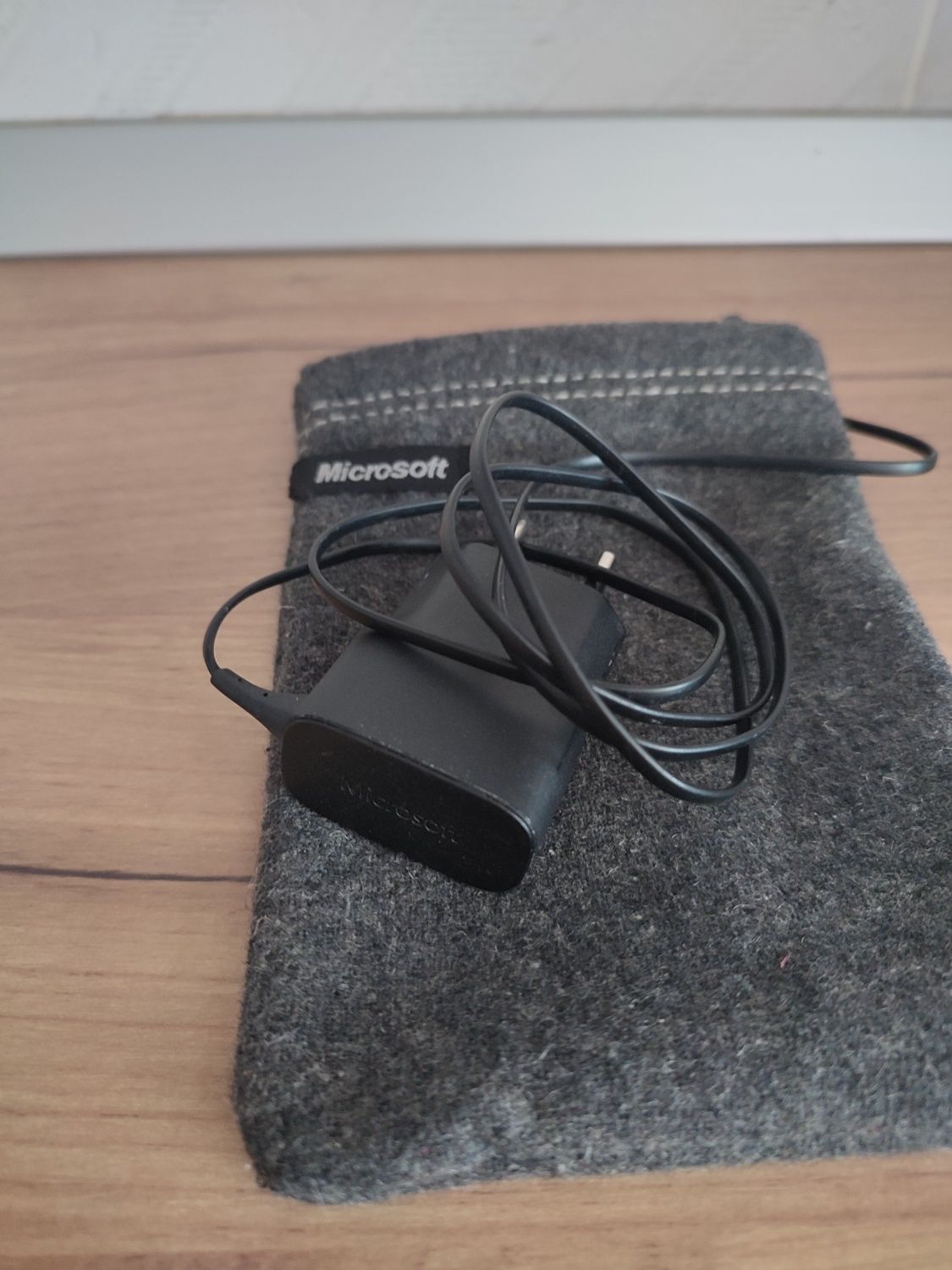 Incarcator tableta/telefon alimentator original Microsoft 5V 550mA
