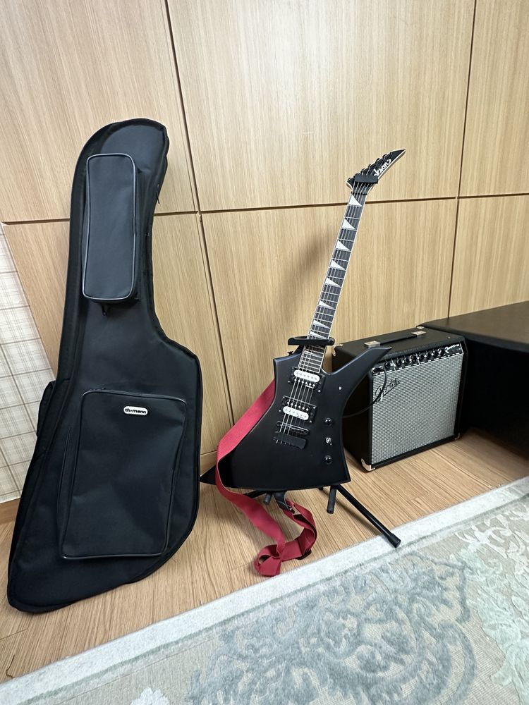 Jackson JS32T с комбиком