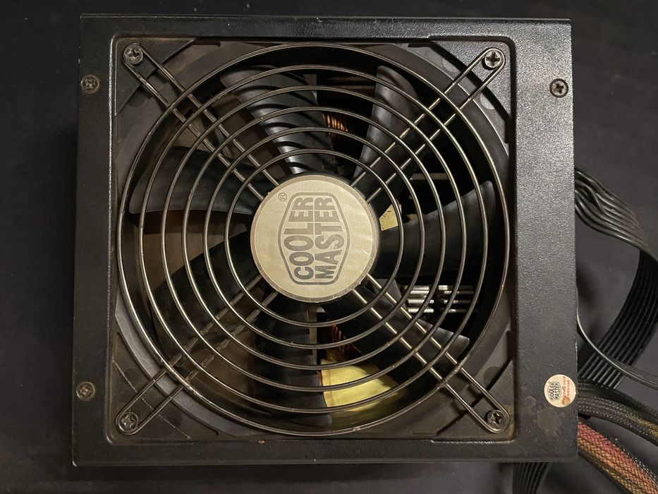Sursa Alimentare PC Cooler Master 1000W 80+ Bronze Semimodulara