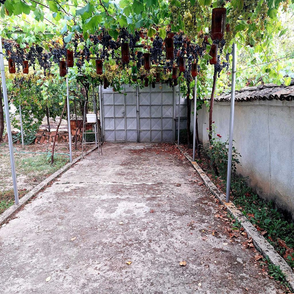 Продава се Къща в Панагюрище - 20 кв.м за 1250 €/кв.м - Снимка #2