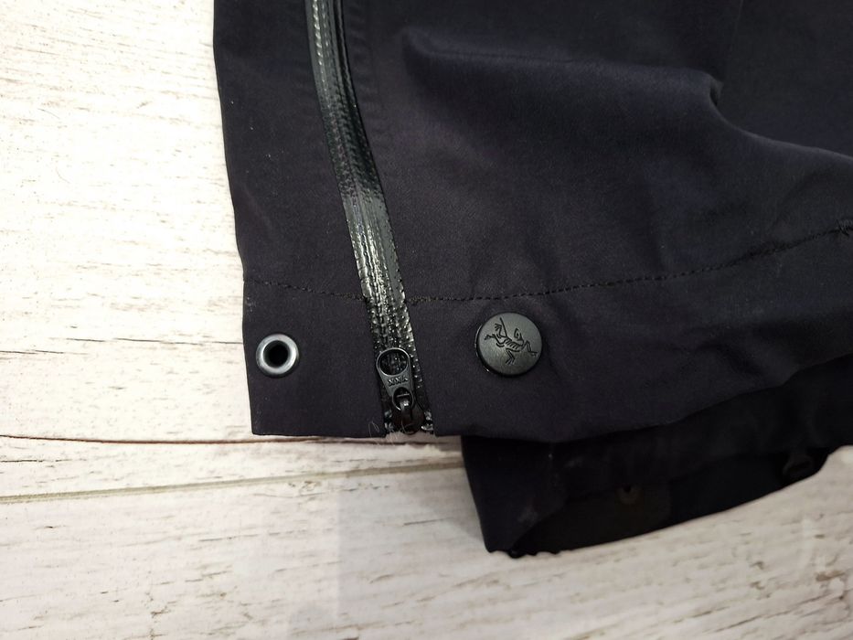 Arc'teryx Gore-tex-Ориг. Дамски панталон Нов!!!