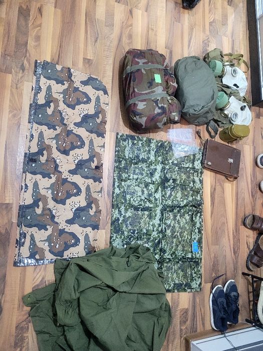 Военные вещи      .