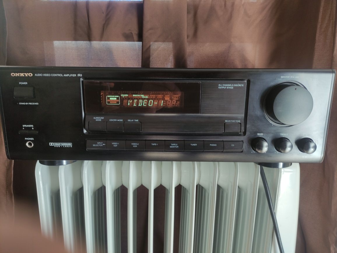 ONKYO A-SV420 Усилвател