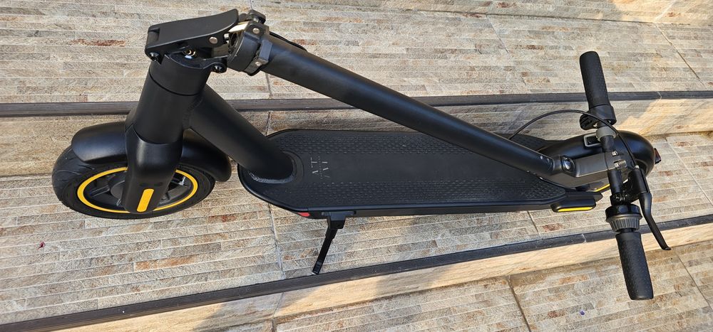 Trotineta electrica  G30 Max 12.5 Ah, 30km/h Noua