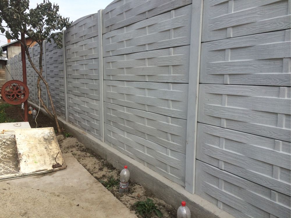 Garduri din placi de beton și pereți decorativi 3D