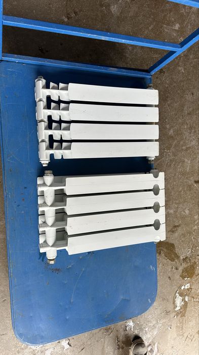 Продам батареи в отличном состоянии