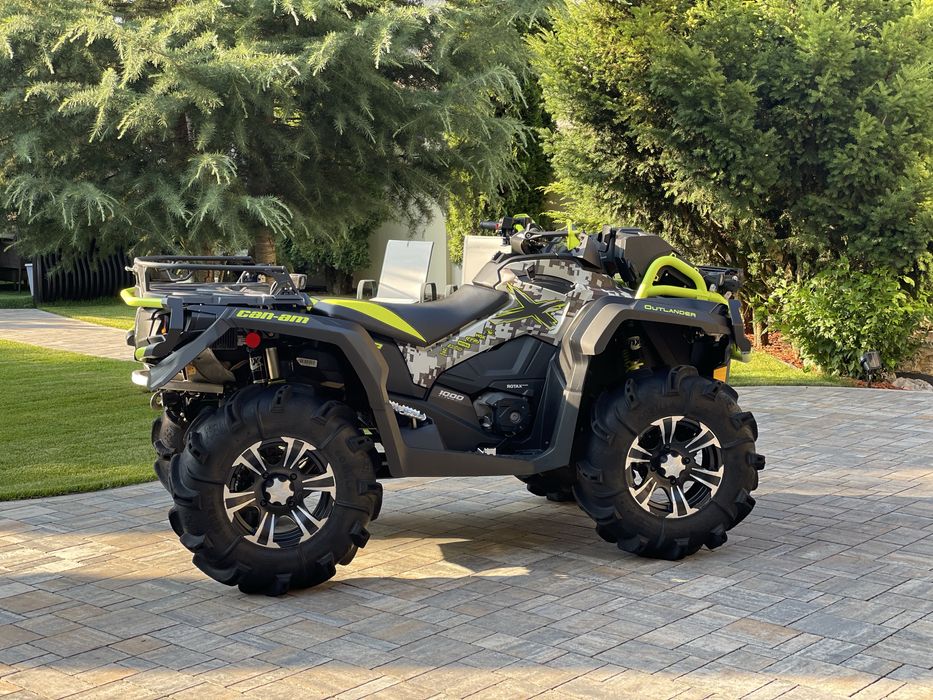 Can-am XMR 1000 R MOD 2016 cu doar 2250 km cu multe dotari !