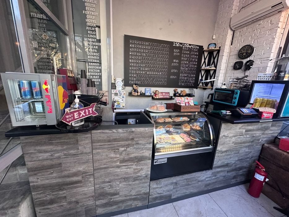 Барная стойка для кофейни хорошего качества