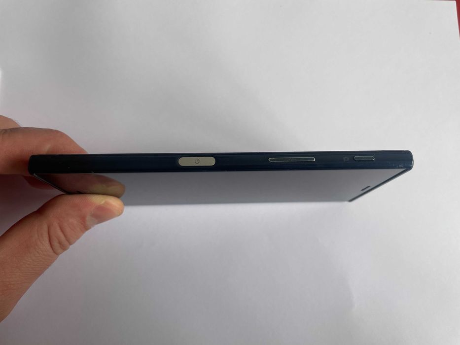 Sony Xperia XZ - 32GB - Син - Фабрично Отключен