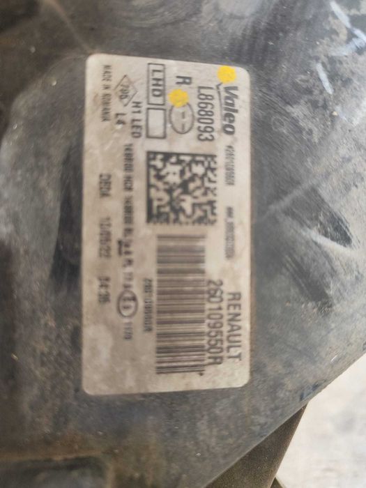 Dacia Duster 2024 два фара