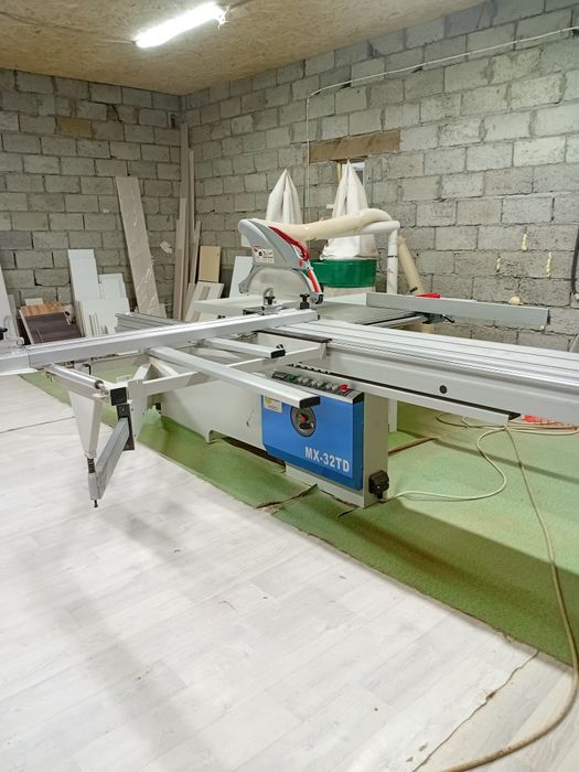 Продам станки форматник  и кромко облицовочный станки