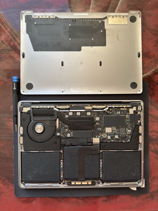 Configurare si asamblare pc, mentenanta Macbook, console ps sau xbox