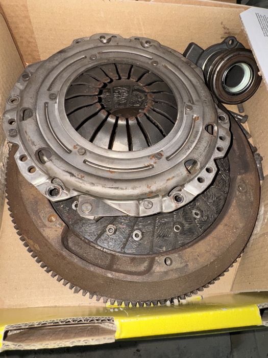 Ambreiaj opel astra g 1.6 8v 2001