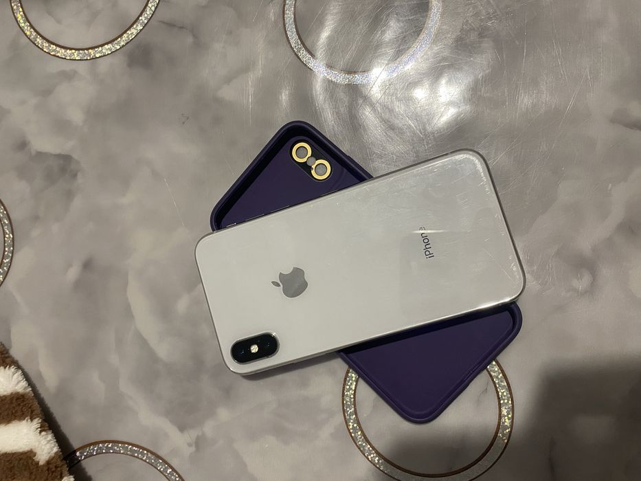 Продам Айфон X в хорошем состоянии