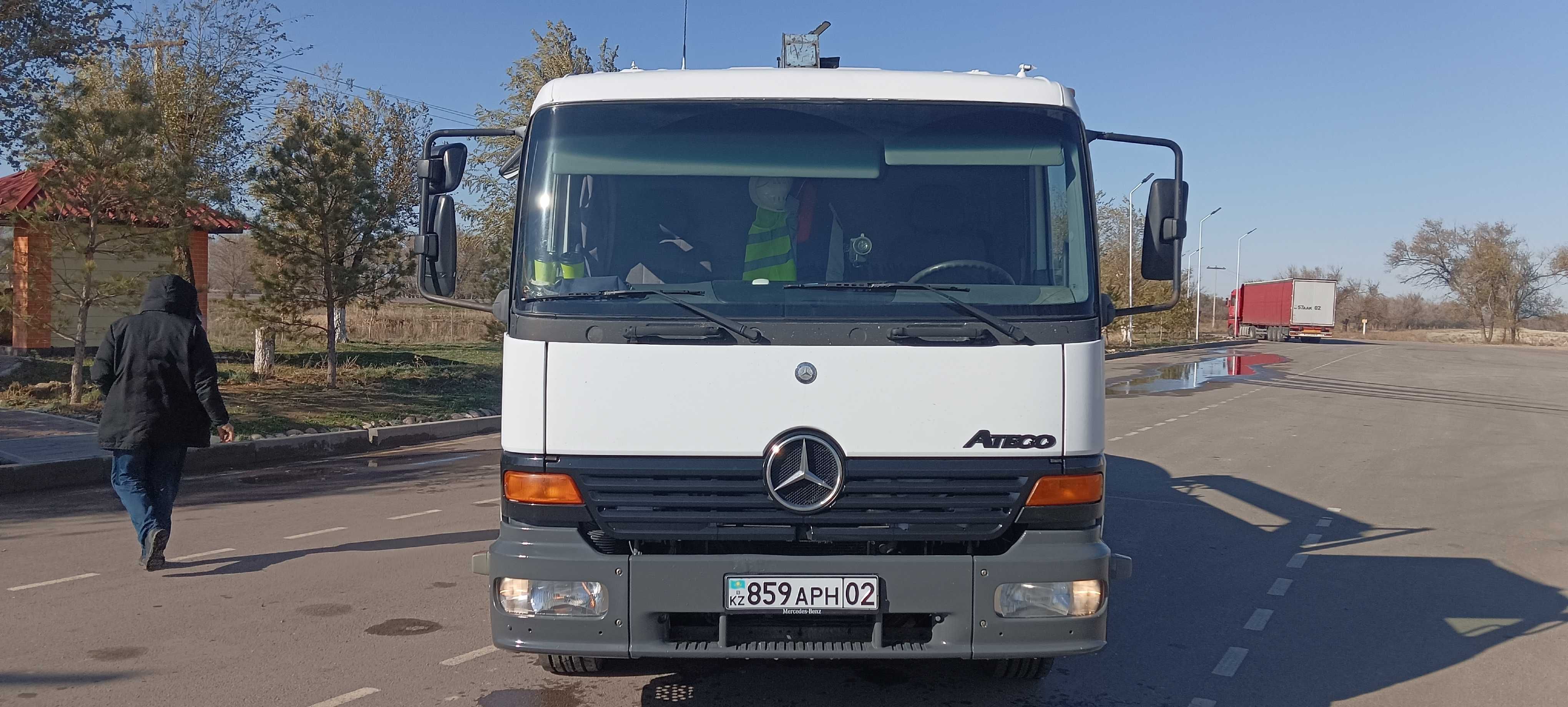 Продам, Mercedes Atego 6.4, 1228, 2000 г. в