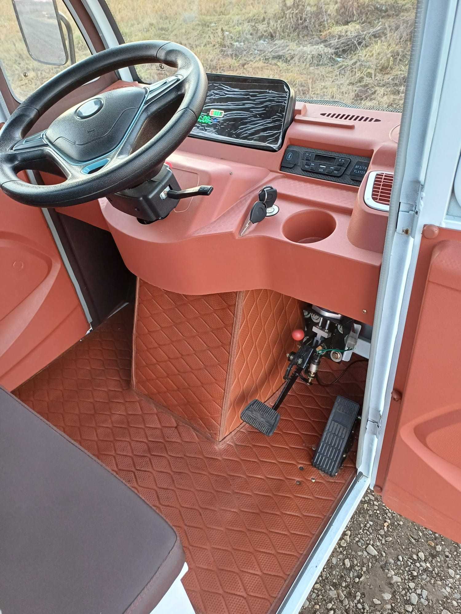 Triciclu electric kuba e-kamyonet ce nu necesita permis