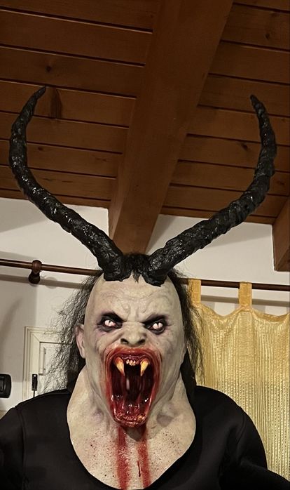 Masca krampus (anul nou)