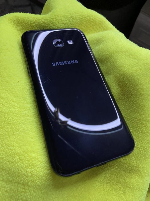 Смартфон Samsung Galaxy A5