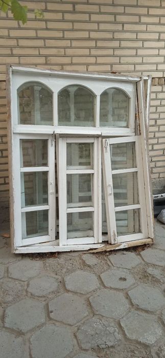 Eshik va deraza sotiladi