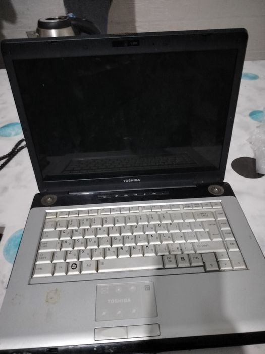 Ноутбук Toshiba черный
