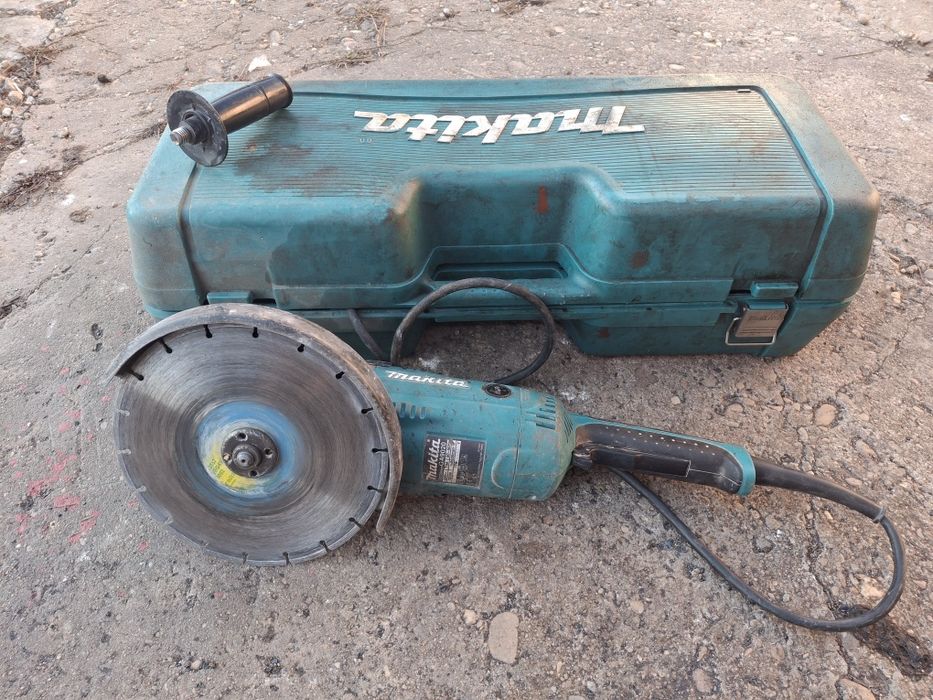 De vinzare tot ce se vede,la pachet