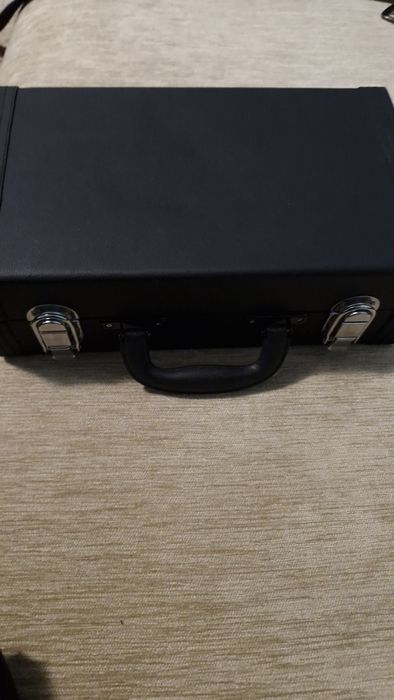 Кларинет чисто нов