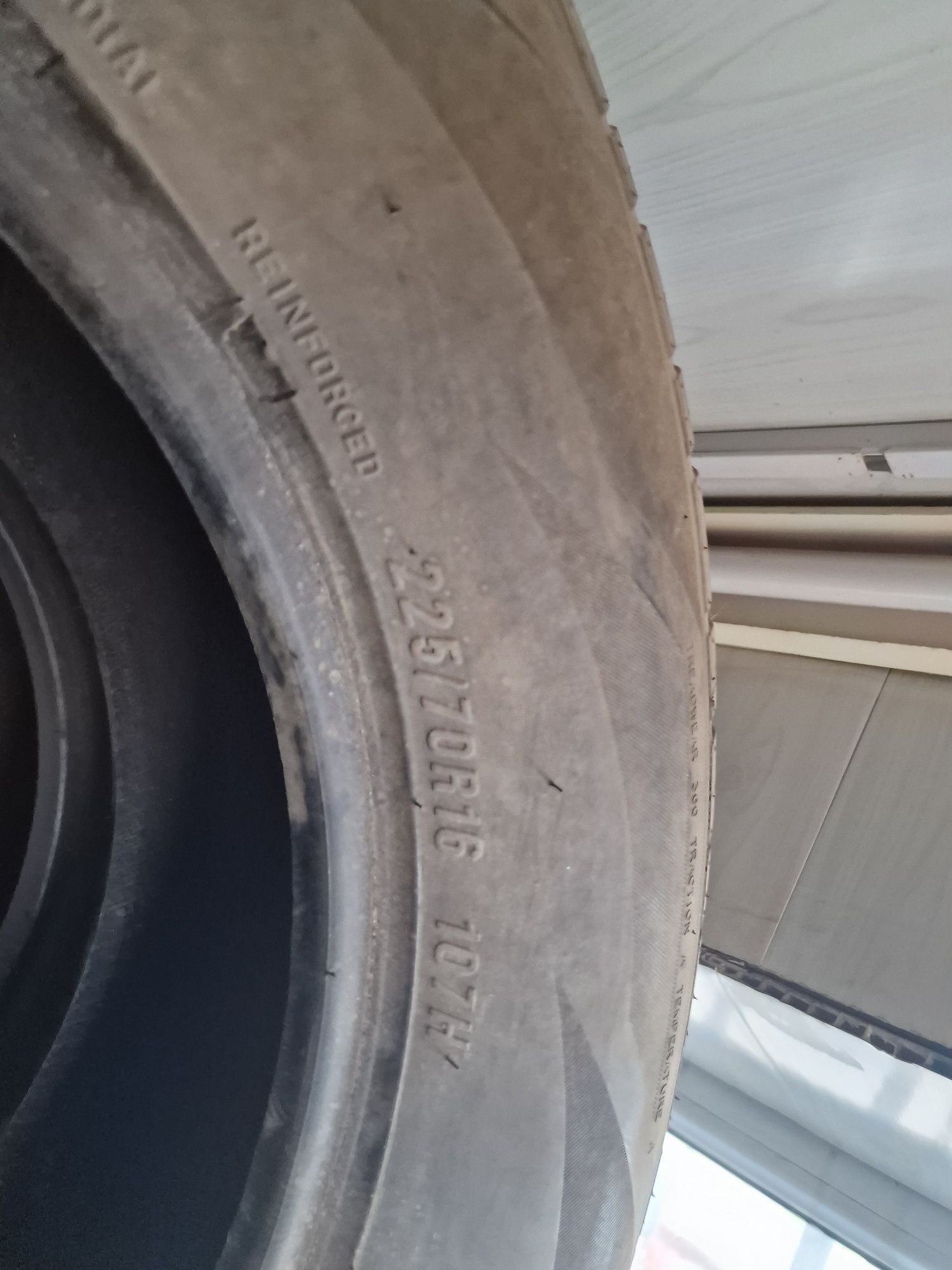 Продам шины 225/70 R16