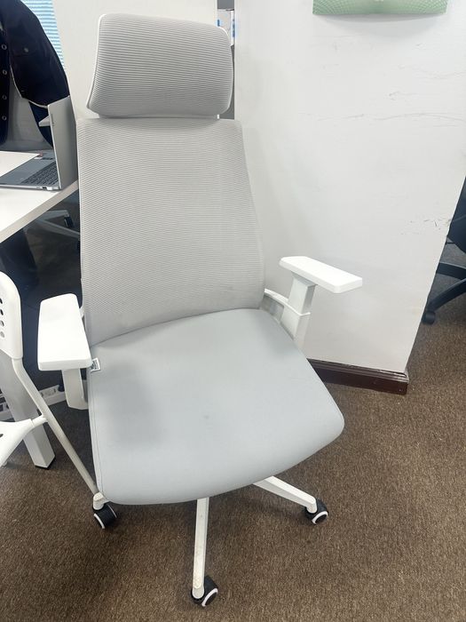 Продаются кресла офисные