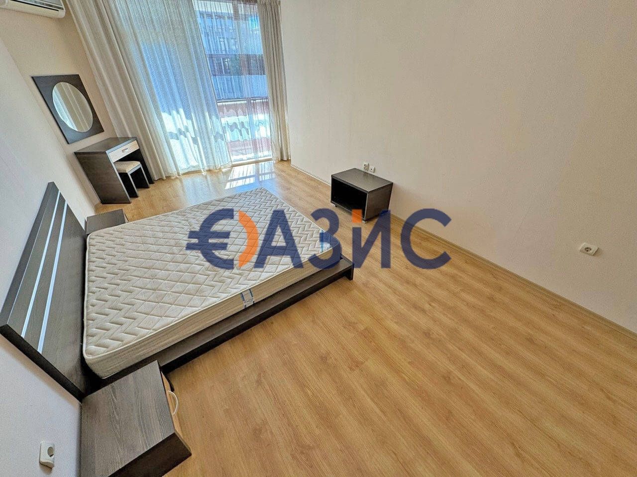 Продава се Двустаен апартамент в Свети Влас - 90 кв.м за 1323 €/кв.м - Снимка #5