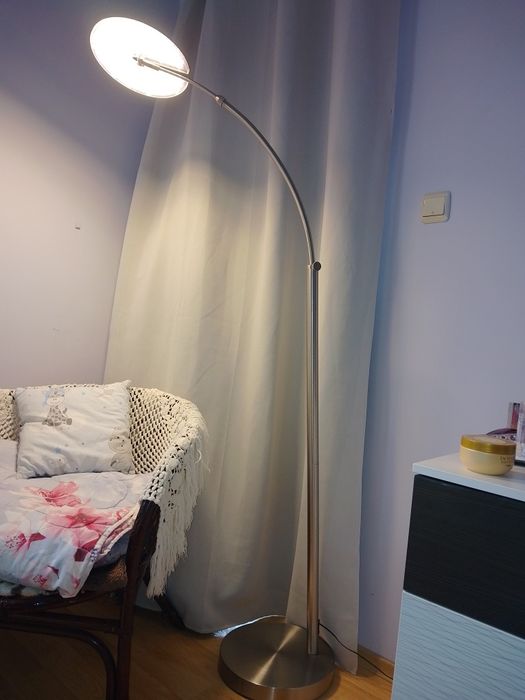 Подова лед лампа неразличима от нова