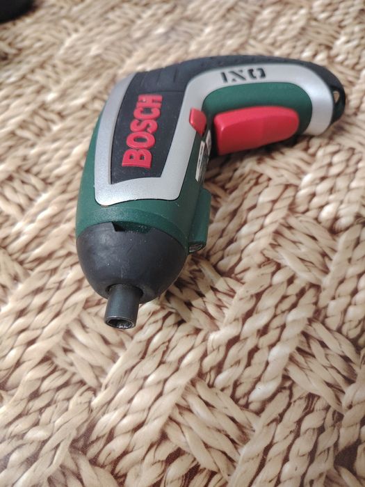 Bosch IXO - - акумулаторна отверка