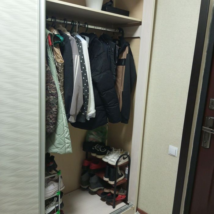 Продается шкаф 2х купейный