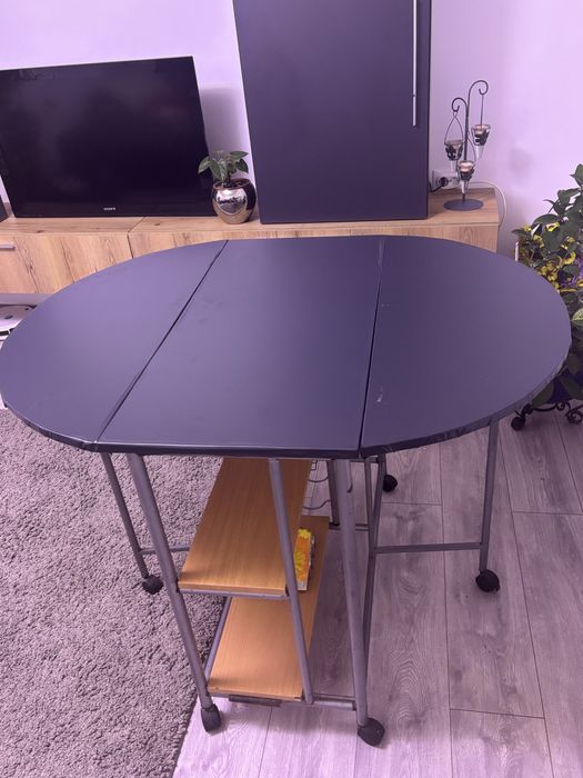 Vand urgent! Masa de bucatarie rabatabila