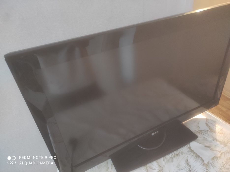 Телевизор LG.Хорошем сосатяние