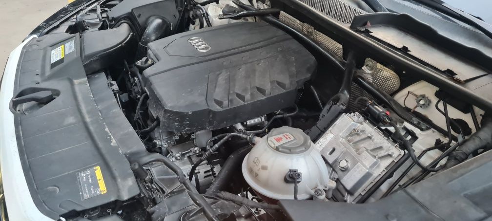 Двигател мотор audi ауди a5 a4 2.0 tfsi q5 252 к.с 2018 година