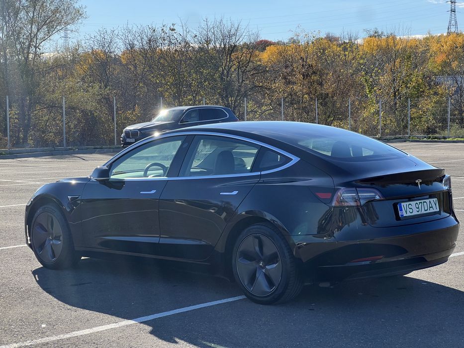 Tesla Model 3 Standard Range Plus