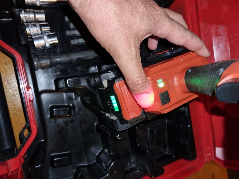Impact roti hilti siw6 22 nuron cu baterie de 8 amperi cutie si acceso