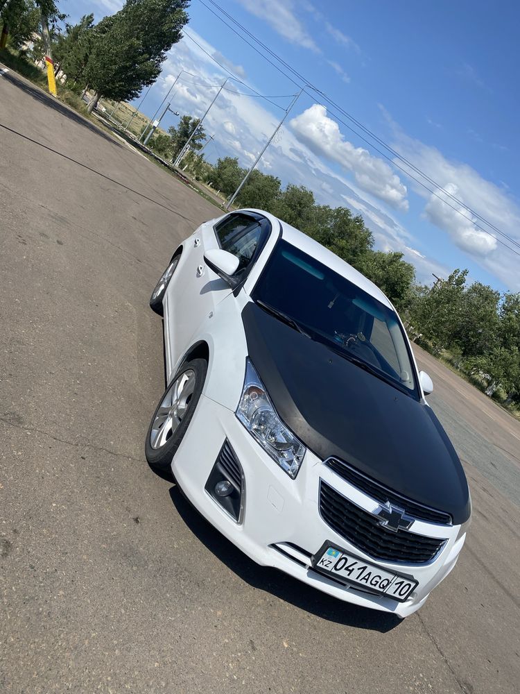 CRUZE 2013г.в в отличном состоянии.