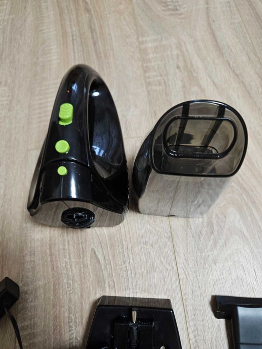 Aspirator de mana Sencor SVC 190B – Nou, nefolosit, doar deschis