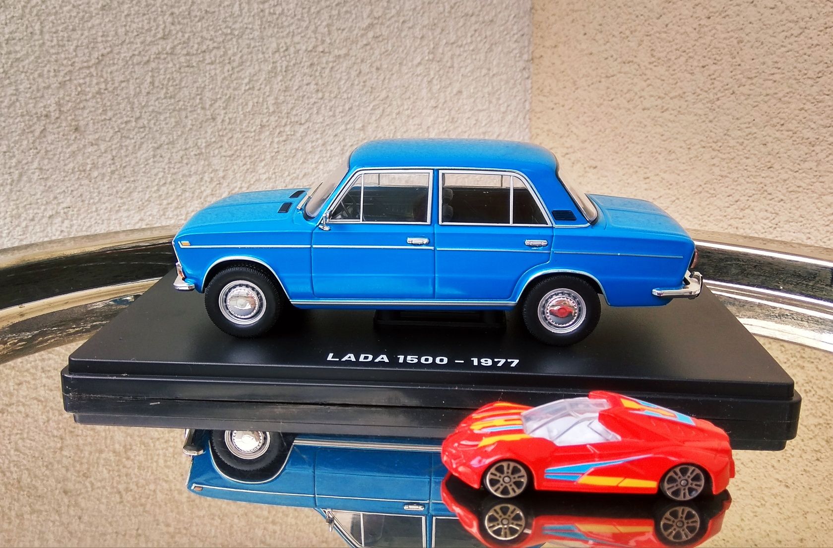 Ретро автомобили LADA 1200  – 1970 г .