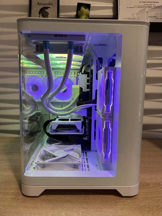 Бял Геймърски компютър Ryzen 5600X, Aio, RX6600, 32 ram, 512 ssd, 550W