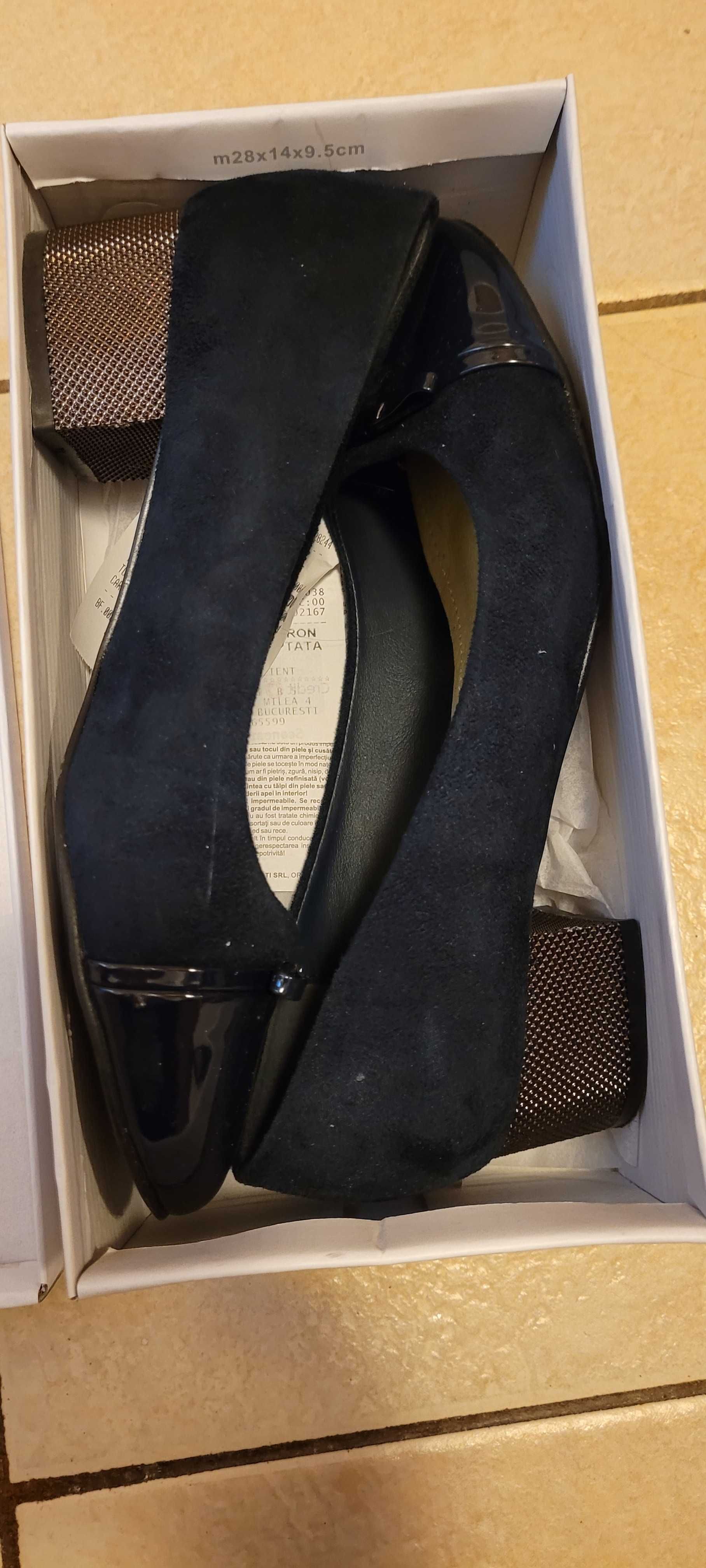 Pantof dama piele intoarsa cu lac/piele intoarsa stare ff buna -noi