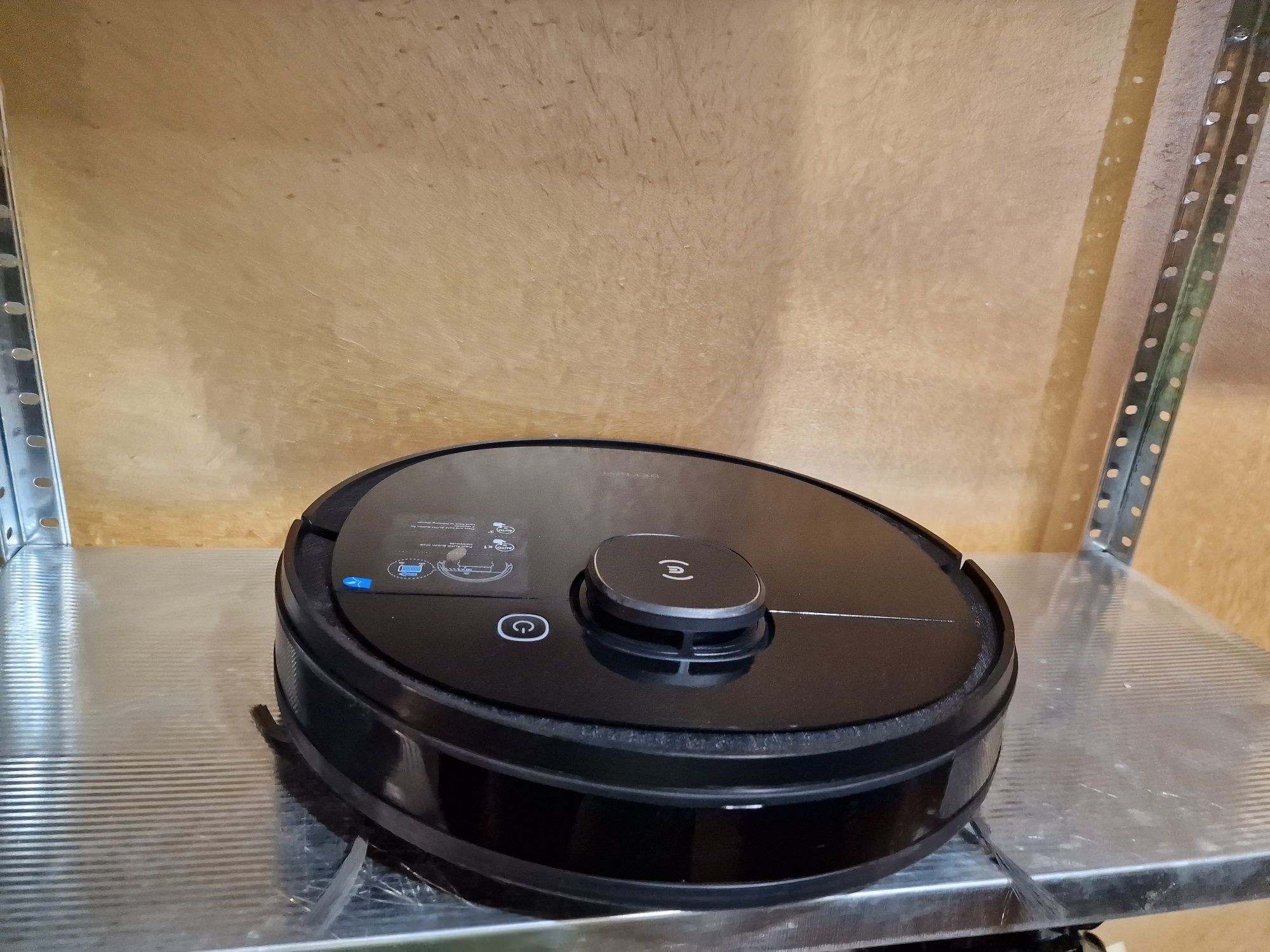 КАТО НОВА!!! Робот прахосмукачка Ecovacs DEEBOT OZMO 950