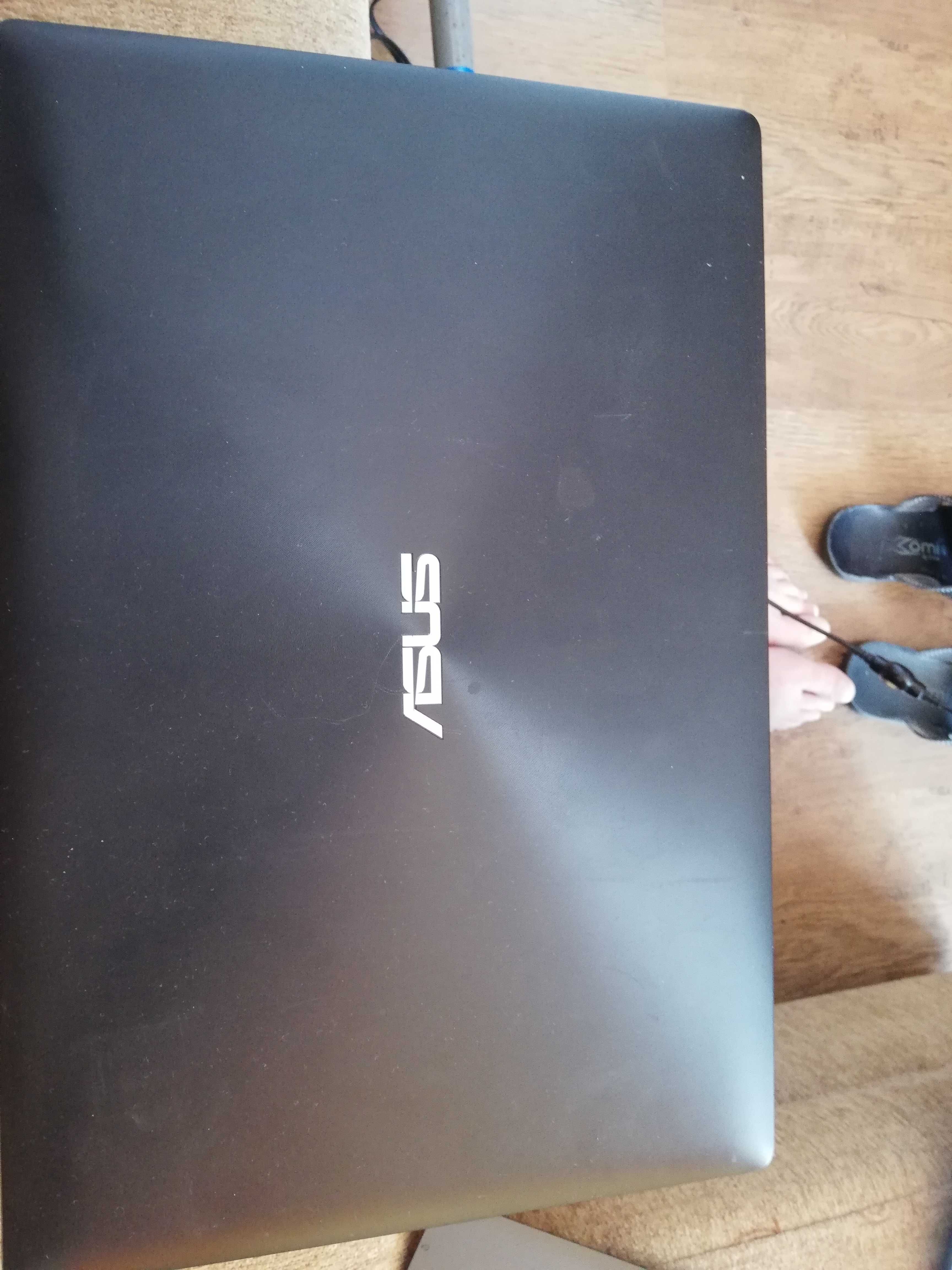 ASUS LAPTOP R515M pentru piese